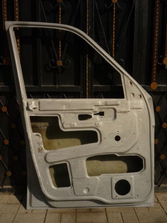 боковая передняя дверь правая стеклопластиковая для У@З 3163 p@triot купить недорого с доставкой в Краснодар